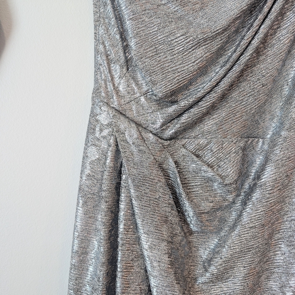 Lauren Ralph Lauren Metalic Silver Evening Gown Size 2. - Picture 4 of 14
